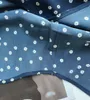 2022 Blusa de seda azul de outono Estilo French estam estampa floral DOT PRIMAGEM DE PRIMAGEM LONGO LAPEL BOTONS 100% SOIE Camisa de peito único 22 a05m