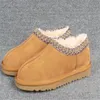 designer austrália Bota feminina homem Clássico inverno australiano SLIPPER botas tornozelo luxo botas de neve mocassins rasos chinelos de inverno WGG MAN TASMAN sapatos