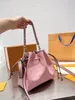 bucket bag 2-delige kruisportemonnee ontwerper gesneden geperforeerd kalfsleer mode schoudertassen super kwaliteit lederen handtas damesmode persoonlijkheid V