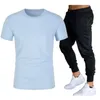 Tute da uomo T-shirt a maniche corte estiva da uomo 2022 Pantaloni casual e comodi Tuta da esterno Set da 2 pezzi personalizzabile