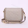 7a kvinnor axel crossbody väskor cowhide canvas spänne canvas väska vintage sadel plånbok klassisk designer handväska 658574 hästbit klaff 20,5 cm g01