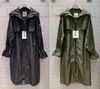 Vestes Trench de styliste française pour femmes, manteaux à capuche, taille respirante, vêtements de protection solaire, brassards brodés, manteau coupe-vent