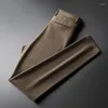 Pantalons pour hommes Arrivée Fahsion Suepr Large Automne et hiver Jeunes affaires Casual Hommes Élastique Plus Taille 36 38 40 42 44 46 48