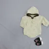 Rompers nyfödda baby ny söt bodysuit flicka tecknad björn långa ärmar huva jumpsuit barn enkla corduroy kläder en bit j220922