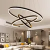 Lâmpadas pendentes preto/branco 1/2/3/4 Rings círculos Luzes LED modernas para a sala de jantar Suspensão de quarto de jantar Lâmpada de suspensão