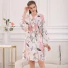 Vêtements de nuit pour femmes Nouvelle robe de nuit printemps mince coton-soie femmes chemise de nuit fleur imprimé pyjama à manches longues peignoir pour femme robe de chambre T221006