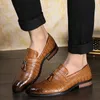 Luxury Crocodile Oxford Shoes Point Toe One Stirrup Vintage Tassel Men's Fashion Formella casual skor Business Shoes Multi Size 38-47