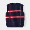 Pullover 28t Plaid Sweater Tank voor jongensmeisje Toddler Kid Baby Spring herfst Sweater V Hek Gebreide Top Fall Fashion Vest Gebreide kleding Kleding 221006