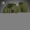 Tute da uomo Tuta militare Uomo Autunno Set casual Uomo Streetwear Pantaloni da jogging Giacche con cappuccio Pantaloni Set da 2 pezzi Tute sportive verde militare 221006