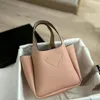 Torby wieczorowe słynne designerskie torebkę PPDA skórzana hobo crossbody tote damskie ramiona regulowane litery splice pasionowe paski nylonowe pasek