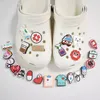 Party Gunst PVC Flexibele lijm gesp buckle Eva ornamenten schoen Buckle Cartoon Medische creatieve schoenen Accessoires Aangepaste kinderen Croc Charms