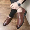 Веганские оксфордские туфли заостренные пальцы с резными ударами мужской шнурок