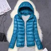 Parkas Femme Doudoune Femme 15 Couleurs Plus La Taille 5XL 6XL 7XL Printemps Automne Femme Ultra Léger Packable Doudoune À Capuche 221007