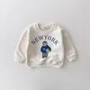 Giyim Setleri Kore Bebek Erkek Giysileri Çocuklar Mektup Ayı Baskılı Uzun Kollu Sweatshirt Jogger Pants Set Kızlar Spor Takımını 221007