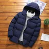 フード付きパフジャケットメンズ秋の冬の綿パッド入りジャケットは暖かい固体の屋外ジャケットファッション服を厚くします