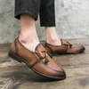 Vintage Old Oxford Shoes Pointed Toe Punch Intagliato Fringe One Stirrup Moda uomo Scarpe casual formali Taglie multiple38-47