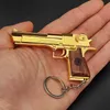 ゴールドカラーデザートイーグルピストルおもちゃの銃ミニチュアモデル木製ハンドルキーホルダー金属シェル合金誕生日ギフト 1159