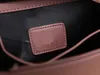 Borsa monospalla elegante e di lusso alla moda Borsa da pendolare monospalla casual da donna con sciarpa di seta in pelle PU di alta qualità