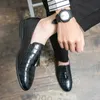Luxe Fish Scale Richelieu En Cuir Oxford Chaussures Bout Pointu Gland Un Étrier Hommes Mode Formelle Casual Chaussures Multi Taille 38-47