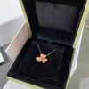 Brand Pure Sterling Sier Necklaces Jewelry for Women Van 3 Leaf Pink Diamond Neckalce Flower Pendant Luck Clover Sakura Wedding Party Necklace Ceef Love