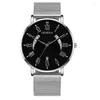 Montres-bracelets Mode de luxe Index romain Calendrier numérique Cadran Quartz Mesh Ceinture Montre-bracelet pour hommes Elite Hommes Montre Homme Relogio Masculino