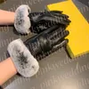 Vinterplysch varma handskar mjuka päls mittens f bokstav läderhandskar utomhus kallt bevis pekskärm handskar