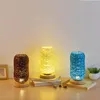 Masa lambaları Başucu Led Lambası Modern USB Powered Rustik Rattan abajur Ahşap Base Gece Işığı Ev Yatak Odası Ev Oturma Odası