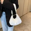 Sac à bandoulière en peluche pour femmes de la mode de luxe, sac à main fur fours dames grande capacité sac fourre-tout