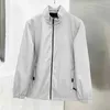 chaqueta de diseñador chaquetas de tormenta al aire libre a prueba de viento impermeable transpirable resistente al desgaste caparazón suave cremallera cuello alto ropa deportiva con capucha abrigo 4xl