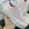 Дизайнерские ботинки Canvas Shoe Woman Shoes для женщин повседневная резиновая платформа шины необычная дизайна мужчина женщина, вдохновленные