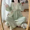 Kvinnors s￶mnkl￤der Fairy V-ringning Lace Spring Pyjama St￤ller in kvinnor Sashes Kimono Designade Loose Elegant Tender Stylish Chic Japan Lounge Ins 221007