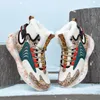 أحذية Men Men Boots 2022 الشتاء النعال الدافئة أحذية الأحذية غير المقاومة للماء غير المقاومة للألواح.