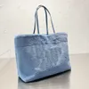 Totes Miubag Winter Plush Designer väskor Kvinnor Fashion Handbag Purse Terry Fabric Letter Stora kapacitet Shopping Packett Walls Wallet 220926
