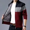 Hommes Pulls Printemps Hiver Hommes Cardigan SingleBreasted Mode Tricot Plus La Taille Pull Couture Colorblock Col Montant Manteaux Vestes 221008