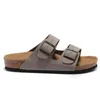 2023 Birks Designer hommes femmes Sandales arizona gizeh pantoufles unisexes caliente verano tongs hombres mujeres Beach Sliders Outdoor Indoor fashion