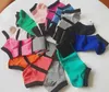 Mehrfarbige Söckchen mit Etiketten, Sportshorts, rosa, grau, Socken, Mädchen, Damen, Baumwolle, Sport, hochwertiger Karton