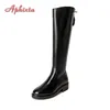 Bottes Aphixta hiver chaud longues femmes haute serrure en métal chaussures fermeture éclair plate-forme 45cm talon carré Botas Mujer 221007