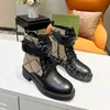 Kvinnor ankelstövlar Martin Boot Snow Boots Toppdesigner Real Leather Flat Metal Travel Belt Buckle Shoe Platforms Shoes With Original Box Storlek 35-42