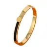 Bangle designer sliver pulseiras em torno de charme jóias de aço inoxidável homens moda designer jóias acessórios casamento mulheres ele6258836