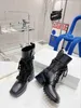 Ultimi stivali da pioggia in PVC con fibbia in pizzo Stivali firmati Martin Boot Funk Stivaletti alla caviglia Cowskin Suola spessa Tacco grosso