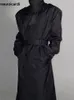 Mężczyźni S Trench Płaszcze Mauroicardi Sprężyna jesień chłodny czarny czarny płaszcz Mężczyzn Pasek podwójnie piersi luźna swobodna odzież wierzchołkowa 221007
