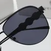 2022 Lunettes de soleil design pour hommes pour femmes Hommes Option Lettre V Verres de protection polarisés UV400 avec lunettes de soleil 22100805CZ