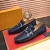 Hoge kwaliteit kledingschoenen Casual Flats Bottom Loafers Fashion Luxury Metal Button Peas Classic Driving Shoe voor mannen Asdasdawdasda