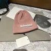 Designers Beanie Bonnets tricotés Lettre de luxe Chapeau d'hiver en plein air Protection contre le froid en peluche douce populaire mode hommes et femmes Cap 7