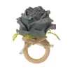Servilleteros de flores de seda, decoraciones de boda, servilleta, hebilla, toallero, anillo de madera, mesa de Hotel, cena D8310