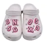 Fashion Shoe Halloween Charms Dekoracja Buty Bugi Pinsy Buttons Pink English Capital Letters Numer Kids Party6647532