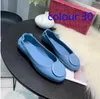 Designer Robe Ballet Chaussures Printemps Automne 100% peau de mouton Boucle en métal Mode Femmes Plat Egg Roll Chaussure de bateau Lady Cuir Lazy Dance Mocassins Grande taille 34-41-42 avec boîte1