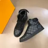 Designer's High-Top Men's Casual Shoes Plaid Brodery Printing Iconic Canvas Patent Leather Outdoor Luxury Walking Coach Black and White Letter Sneakers