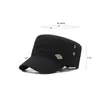 BERETS Fashion Heyhat Metal Label Militär Cap för män Wowen Classic Flat Top Solid Color Outdoor Casual Retro Army Kadett Style