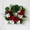 Dekorativa blommor jularland simulering gr￶n blad krans tall n￥l d￶rr dekoration h￤nge r￶tt blommor vit b￤r pinecone v￤gg